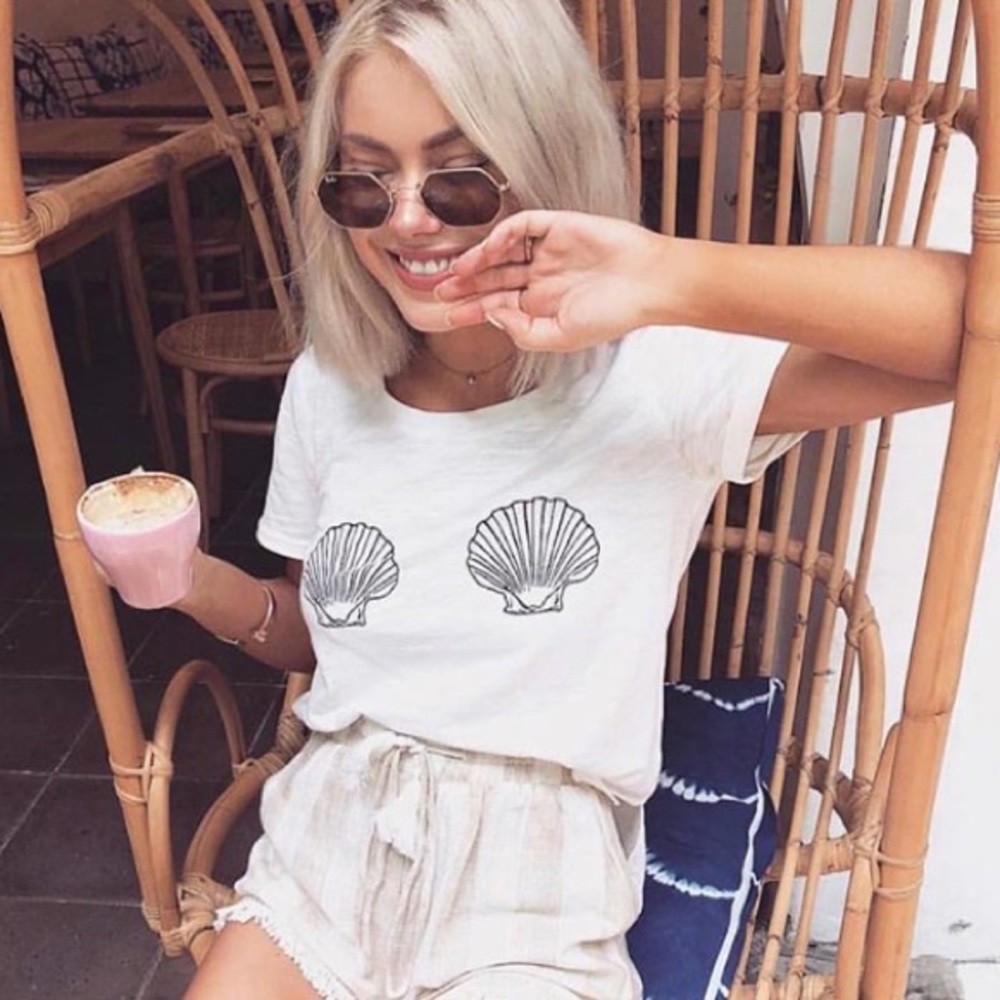 Sea shell T